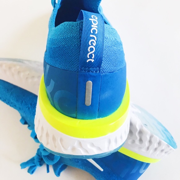 Sz 6🌹Nike Epic React flyknit running shoes - Picture 5 of 8